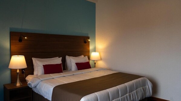 Standard Room, Balcony, River View | Premium bedding, down duvets, memory-foam beds, in-room safe
