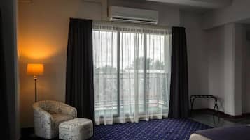 Camera familiare, vista fiume | 1 camera, biancheria da letto di alta qualità, copriletto in piuma