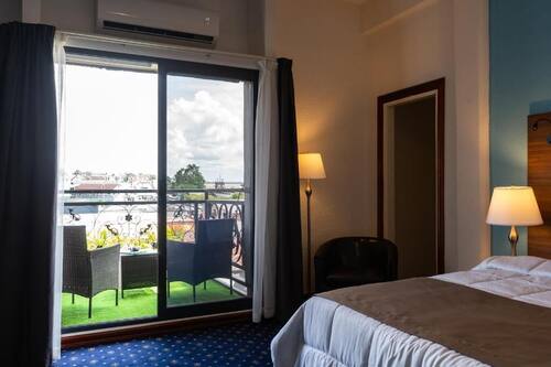 Camera Standard, balcone, vista fiume | Biancheria da letto di alta qualità, copriletto in piuma