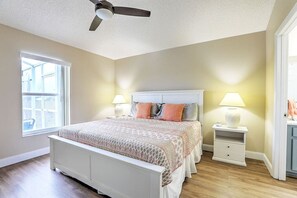 4 Schlafzimmer, Bügeleisen/Bügelbrett, Reisekinderbett, WLAN