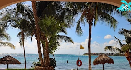 New! Beachfront 2/2 Condo w/ Great Pool!