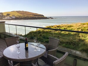 Outdoor dining - 19 Burgh Island Causeway (Kingsbridge)