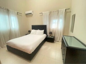 3 bedrooms, WiFi, bed sheets