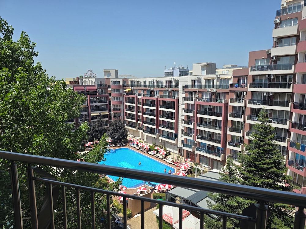 PLANETA Hotel & Aqua park by null