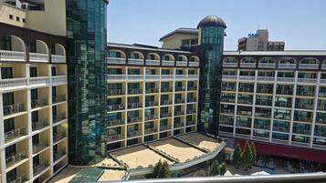 Superior-Vierbettzimmer | Terrasse/Patio