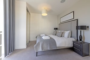 1 soverom, strykejern/-brett, reiseseng for barn og wi-fi (inkludert)