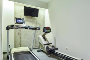 Fitness facility - Light Star I - Four Bedroom Villa, Sleeps 10 (Kastel Luksic)