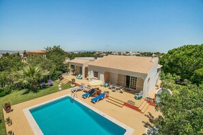 Pool - Villa Cerrinho - Three Bedroom Villa, Sleeps 6 (Albufeira)