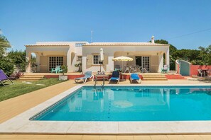 Pool - Villa Cerrinho - Three Bedroom Villa, Sleeps 6 (Albufeira)
