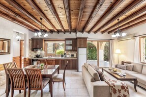 Interior - Villa Anna Argaka - Three Bedroom Villa, Sleeps 6 (Argaka)