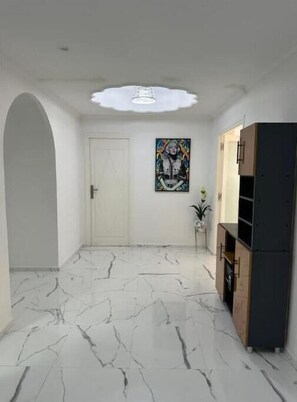 Interior - City of Angels Penthouse (Casablanca)