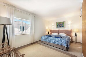 5 chambres, Wi-Fi, draps fournis