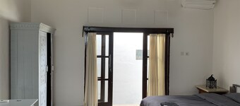 Large double room with private bathroom