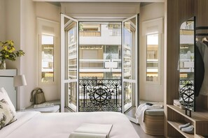 In-room safe, desk, blackout drapes, WiFi (free)