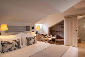 Värdeförvaringsskåp på rummet, individuell inredning och unika möbler