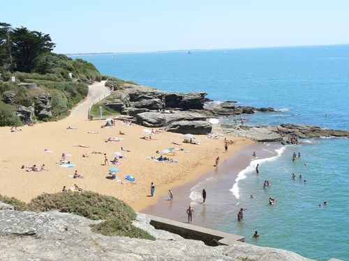 Appartement pour 3 face mer, plage + piscine