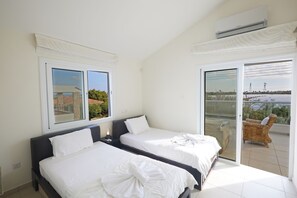 5 slaapkamers, een kluis op de kamer, een strijkplank/strijkijzer