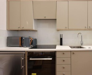 Private kitchen - Inclusive 1 Bedroom flat on Broadway Market! (Greater London)