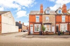 Exterior - 3-bedroom townhouse in Lincoln! (Lincolnshire)