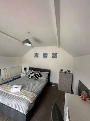 3 Schlafzimmer, Internetzugang, Bettwäsche