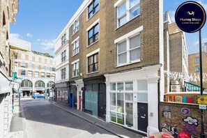 Exterior - Stylish 2 bed 2 bath Hoxton Townhouse! (Greater London)