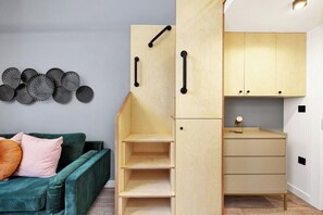 Interior - Mezzanine Studio Apartment in London! (Greater London)