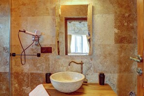 Bathroom - Ceran Stone House (Nevsehir)