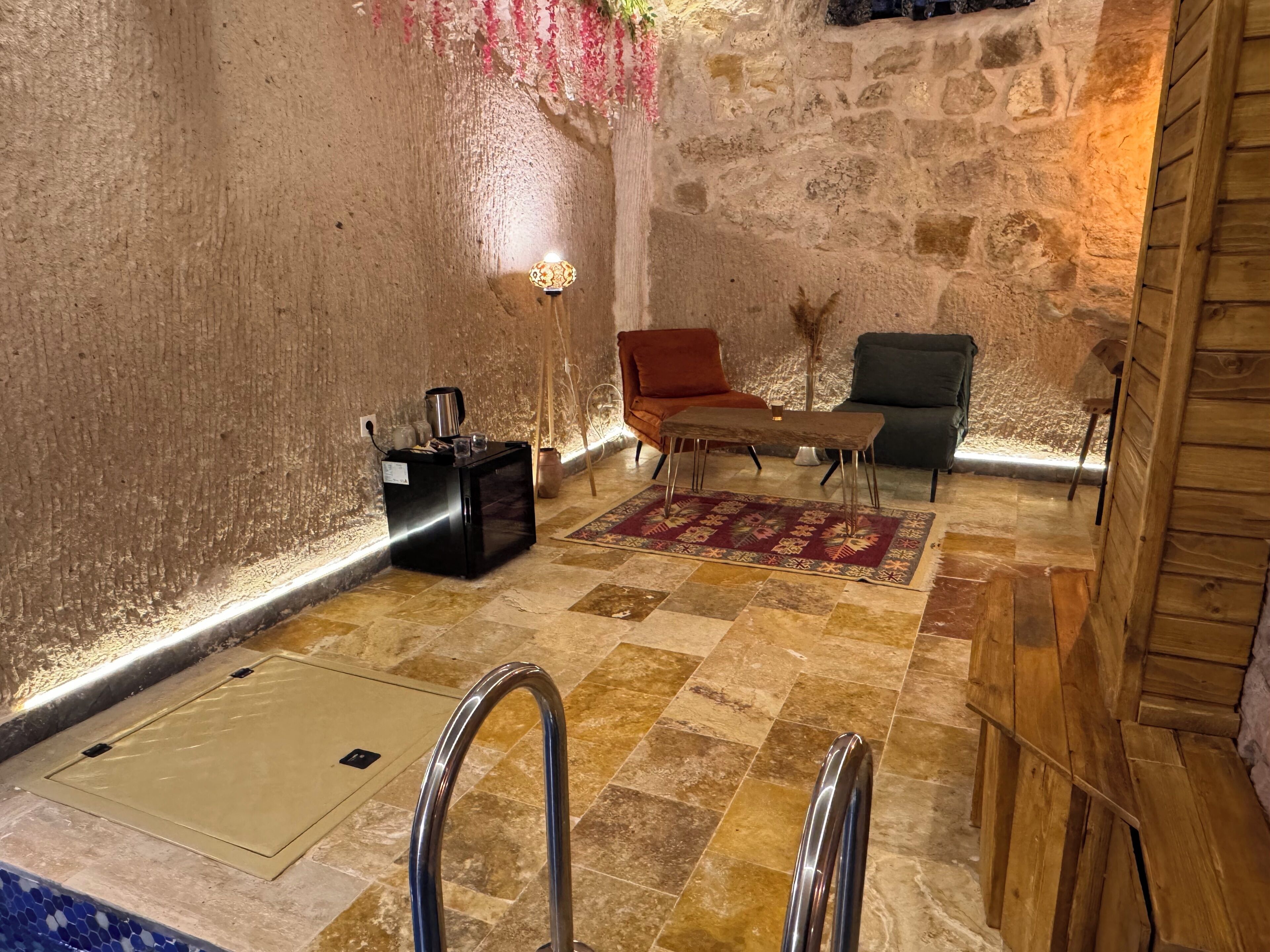 Photo - Ceran Stone House