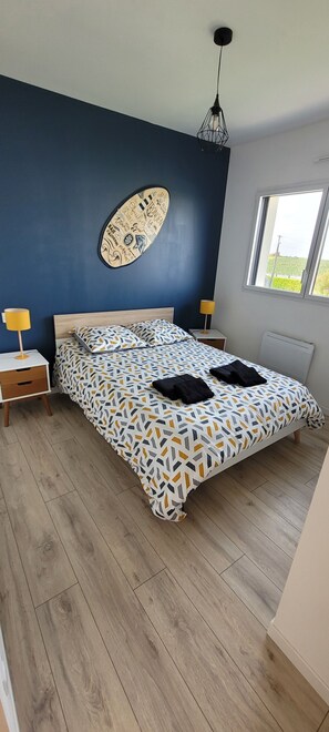 4 bedrooms, iron/ironing board, travel cot, free WiFi