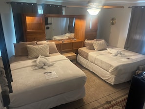 3 bedrooms, WiFi, bed sheets