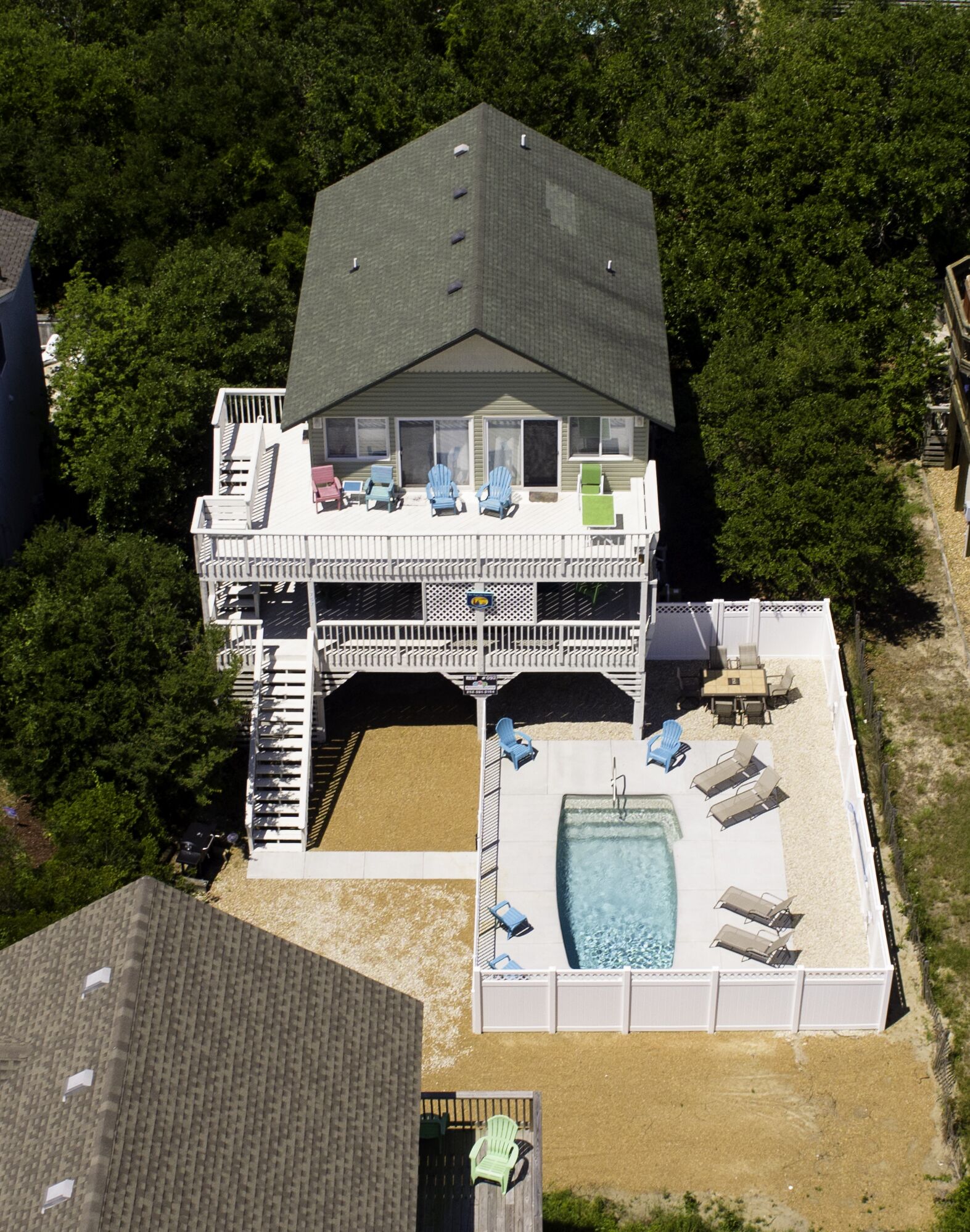 The Kaerolla Dawn-- Pet Friendly Oceanside Home with Private Pool