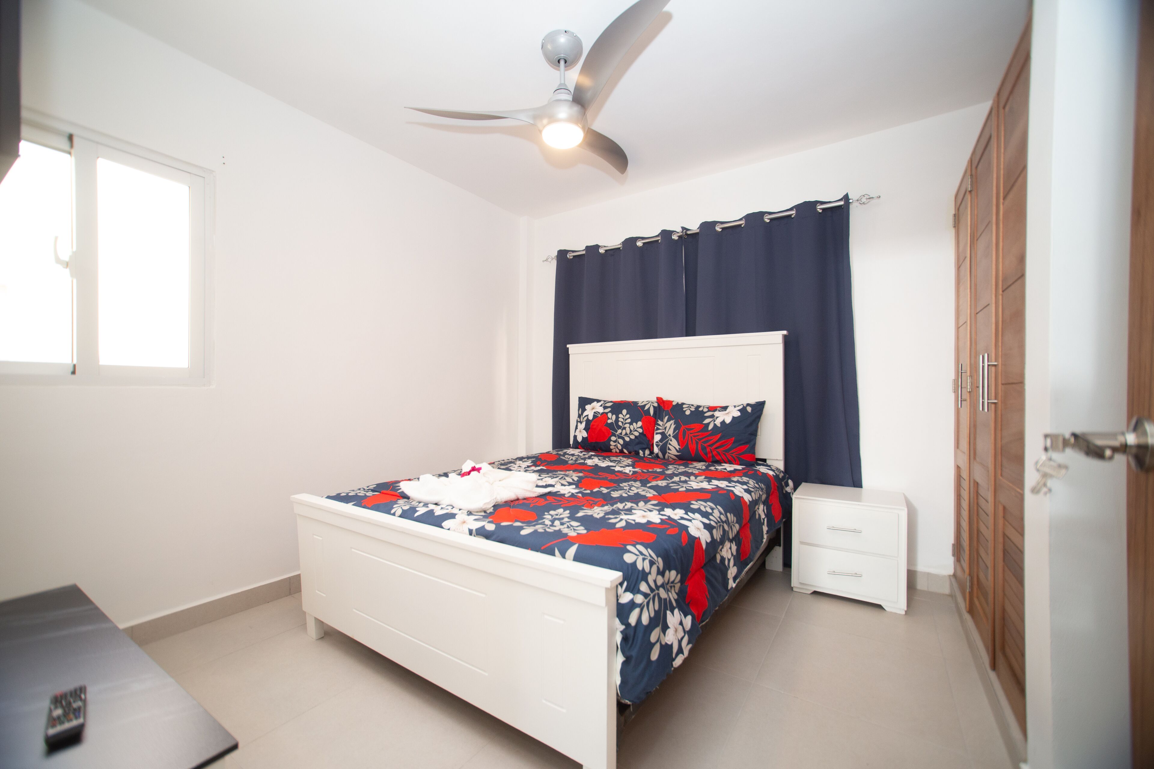 1 多间卧室、熨斗/熨衣板、免费 WiFi、床单