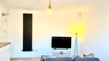 Studio | Living area