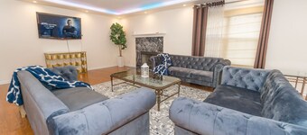 Family Heaven Retreat, 6 Bedroom, Sleep 16