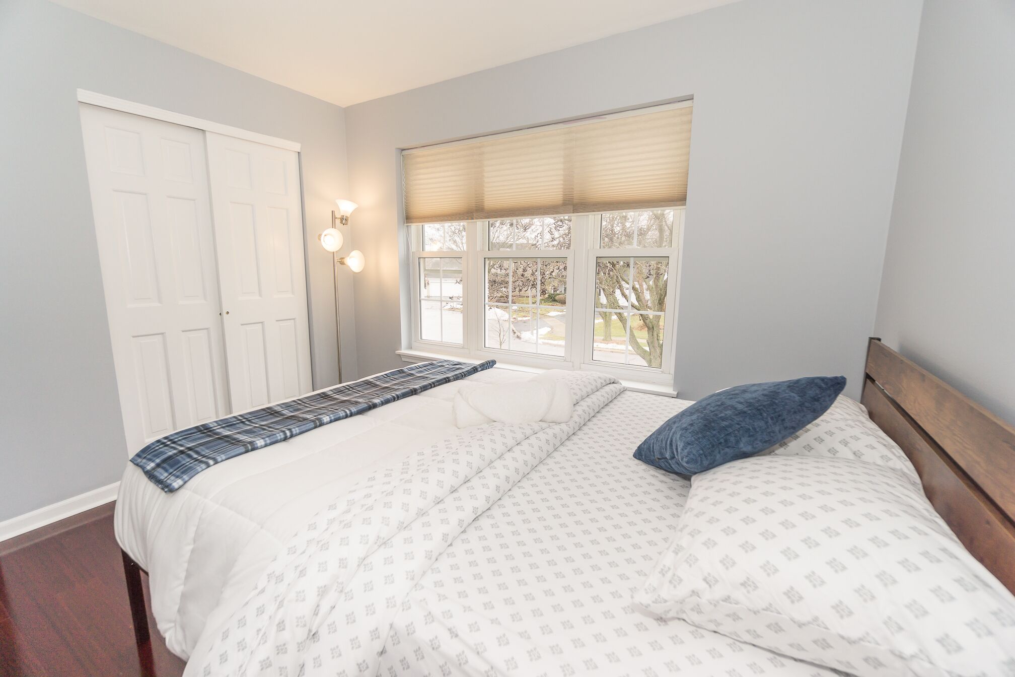 6 bedrooms, desk, iron/ironing board, free WiFi