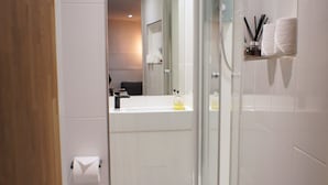 Room | Bathroom - Brick Lane Studios (London)