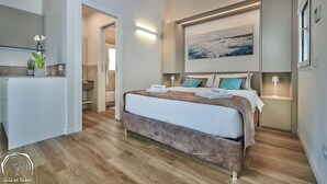 Studio | Peralatan tempat tidur hipoalergenik, gebar bulu kapas, bar mini 