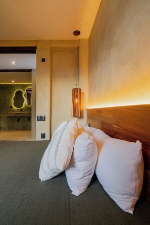 Signature tweepersoonskamer | Hypoallergeen beddengoed, bedden met traagschuimmatrassen