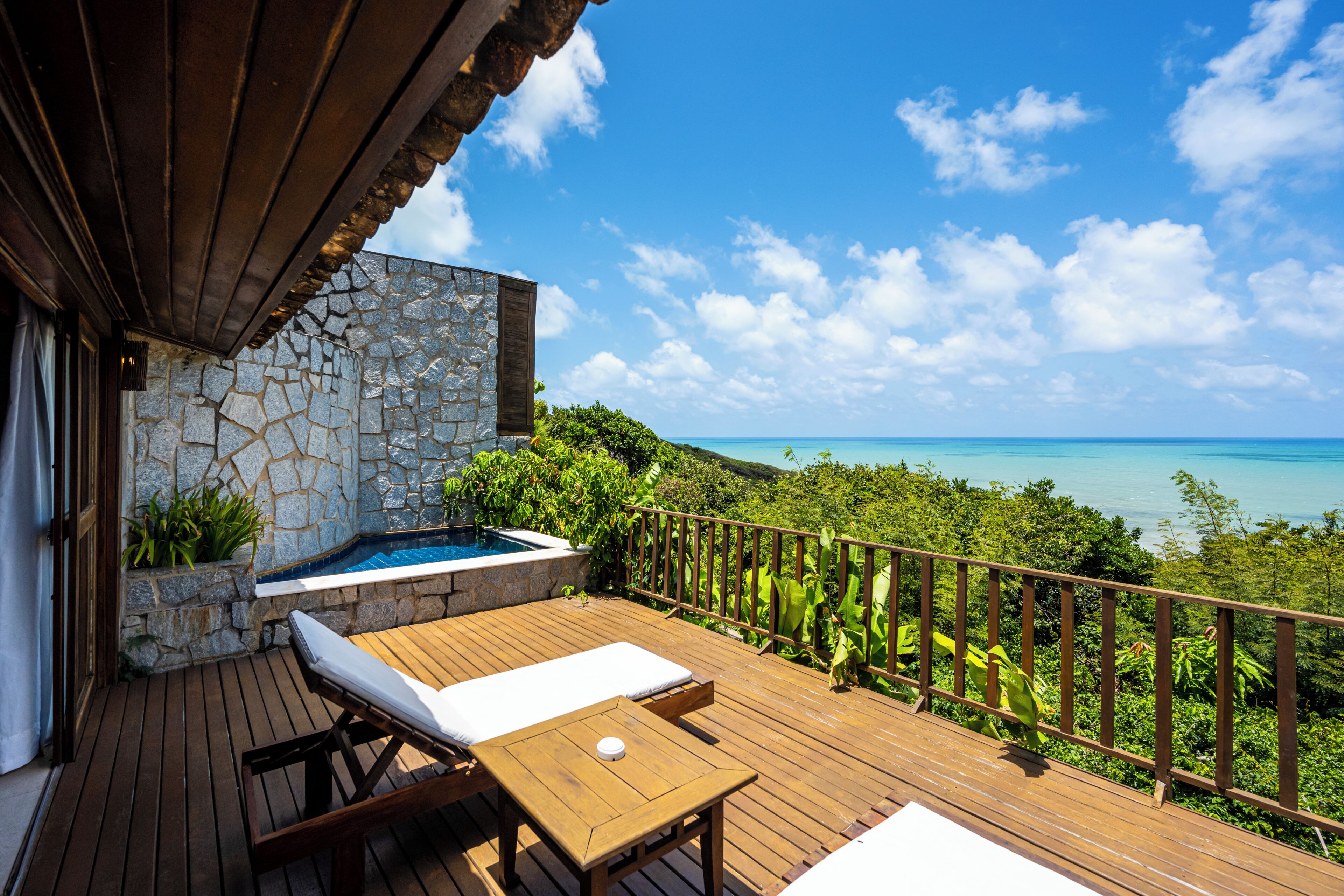 3 outdoor pools, pool umbrellas, sun loungers