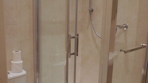 Room | Bathroom - Redchurch House (London)
