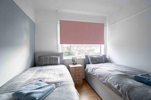 House | 2 bedrooms, desk, iron/ironing board, free WiFi - Modern 2-bed House Liverpool Close to Aintree Hosp (Liverpool)