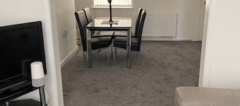 2 Bed House Near Anfield Stadium