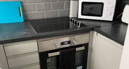 2 Bed House Near Anfield Stadium