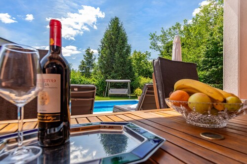 Home away from home. Summer memories await at Villa Ornela.