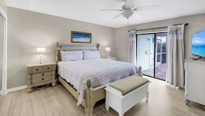 Room - Welcome to Villa Ibis Cozy Directly on the Water (Cape Coral)
