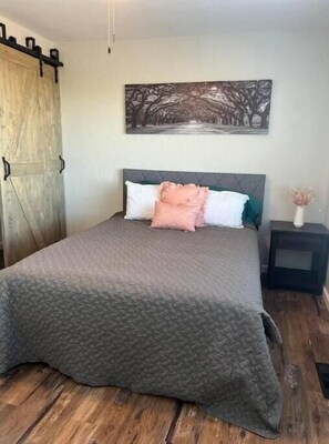 3 bedrooms, WiFi, bed sheets - Best Prescott Views (Prescott)