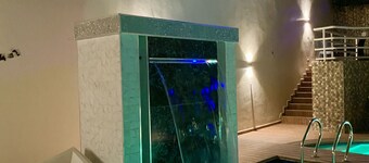 Glovis Luxury Apartments