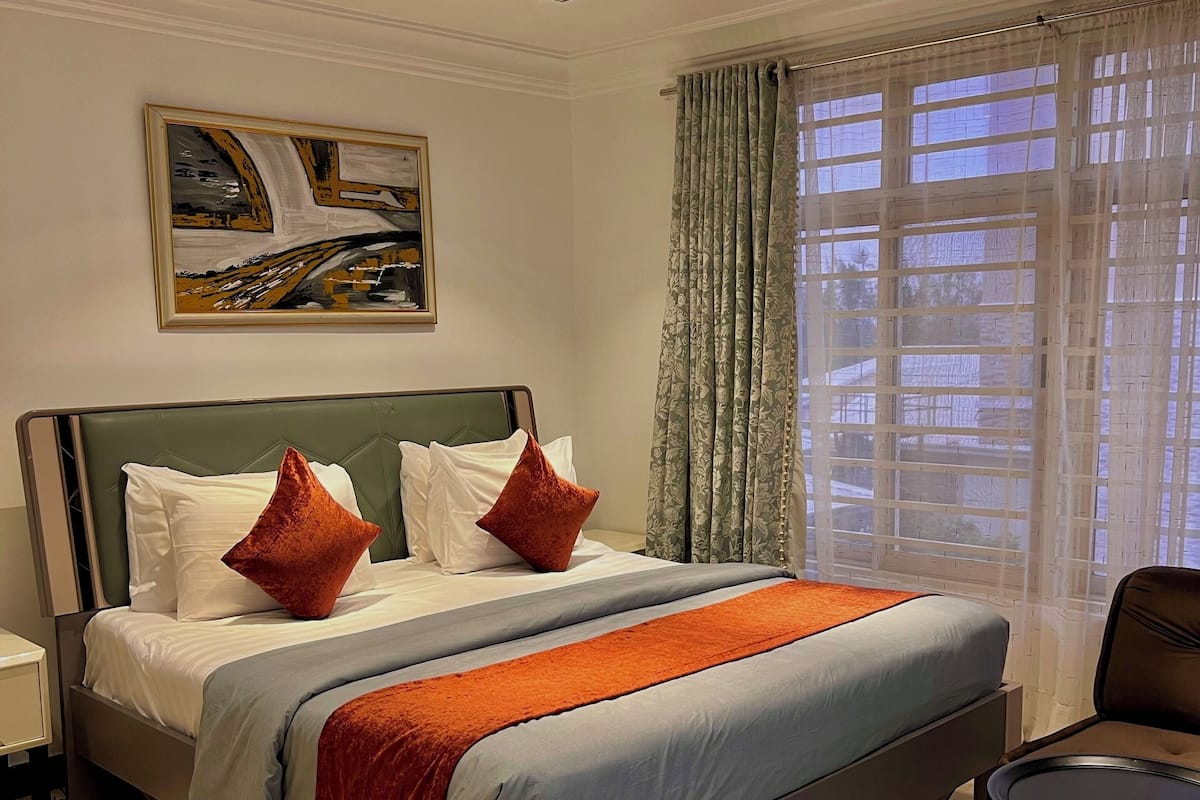 Deluxe Studio | 1 bedroom, Egyptian cotton sheets, premium bedding, memory-foam beds