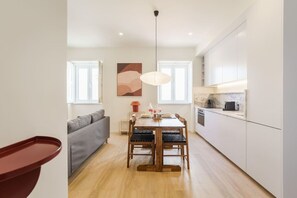 Interior - Modern & Cozy Faro Mercado Apt 11 by Lisbeyond (Faro)