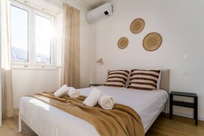 1 bedroom, iron/ironing board, free WiFi, bed sheets - Modern & Bright - Faro Mercado Apt 22 by Lisbeyond (Faro)